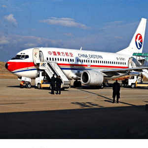 珠海金湾空运公司航空快运业稳步发展的原因是什么？